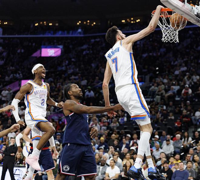 雷霆大胜快船 连续三个赛季西部第一