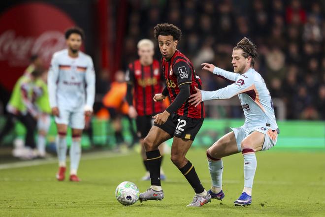 伯恩茅斯藏了2个月的美国队长，突然摊牌要踢阿森纳