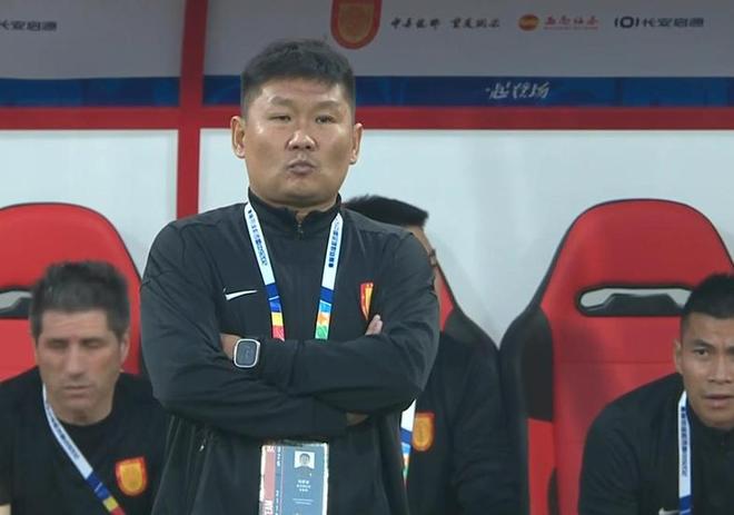 最硬盾牌VS最大漏勺！铜梁龙战深圳继续黑下去？刘建业与陈涛斗法