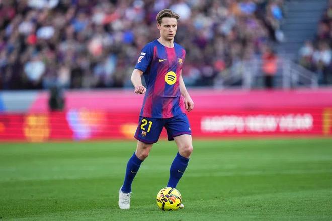 292场，德容追平科库，成为巴萨队史出场次数最多的荷兰球员