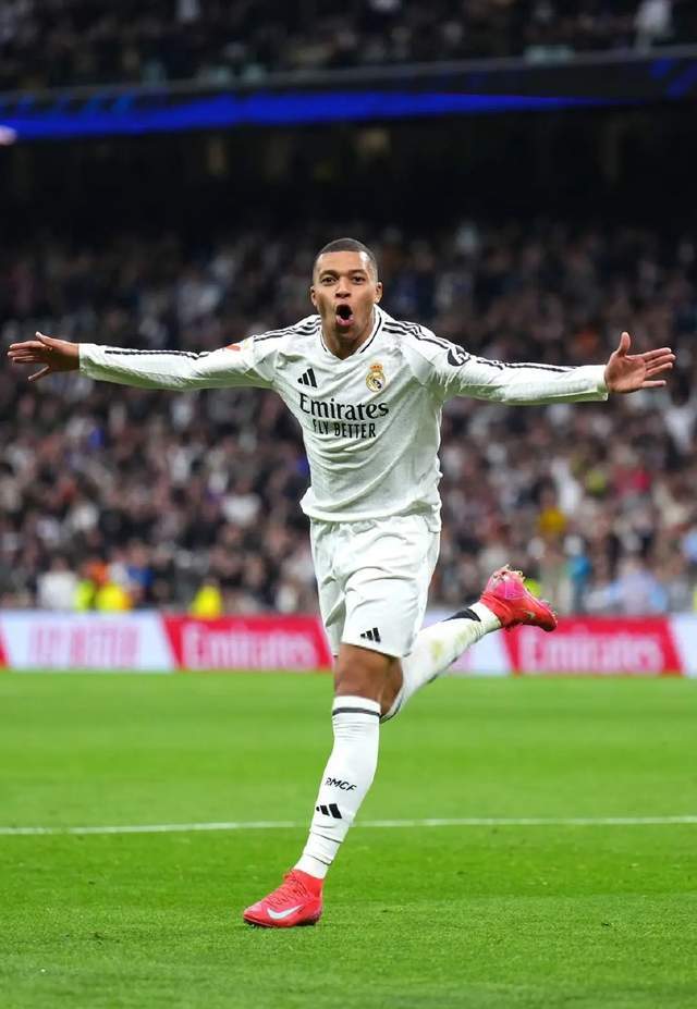 姆巴佩魔咒？离巴黎就拿欧冠，皇马两年无冠