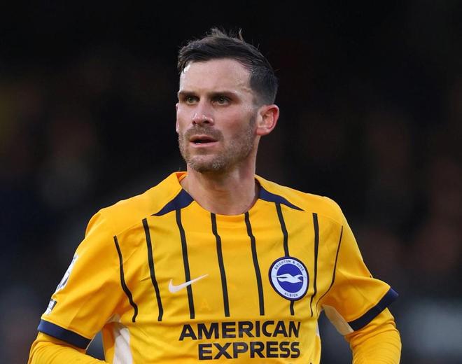 17-18赛季至今格罗斯27次传中送助攻，同期英超所有球员第三