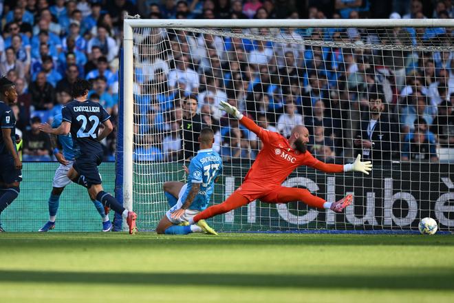 那不勒斯负于拉齐奥，国米最快可能在下轮意甲提前夺冠