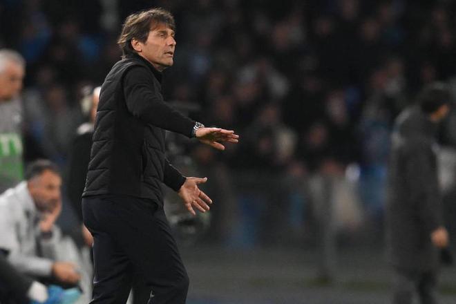 科莫狂飙至意甲第四 但主帅法布雷加斯年薪竟只有孔蒂的八分之一