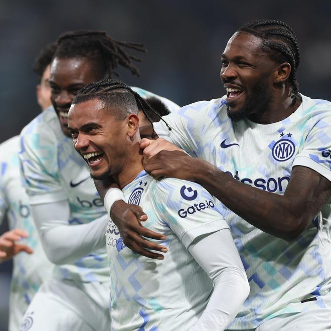 阿坎吉：我们正在冲击双冠王；夏窗我确实和米兰有过接触