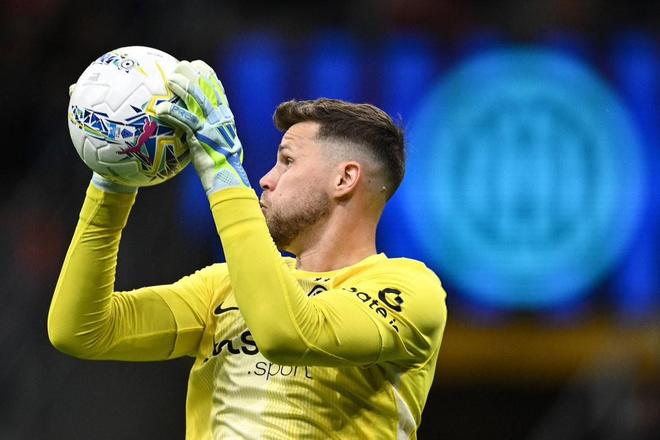 米体：国米门将首选仍是维卡里奥，何塞普的去留尚未确定