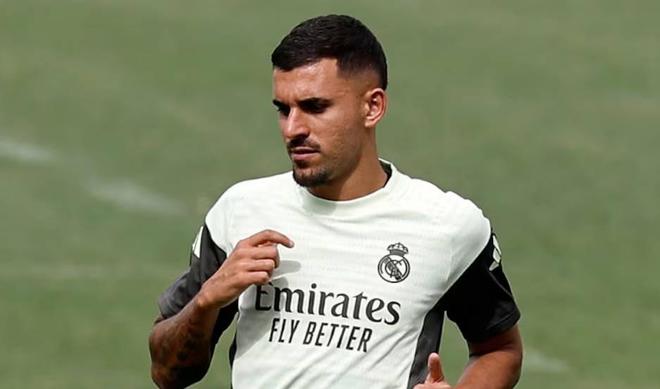 记者：皇家贝蒂斯将皇马中场塞瓦略斯视为今夏引援目标