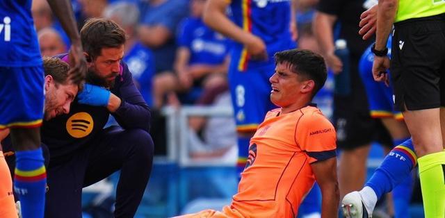 世体：赫塔费草皮情况西甲最差，赫拉德-马丁差点因此受伤