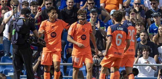 世体：巴萨目前33场积85分，剩余5场西甲全胜便可达百分成就