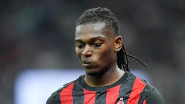 意媒：在圣西罗遭遇嘘声之后，莱奥选择在社媒上消失一段时间