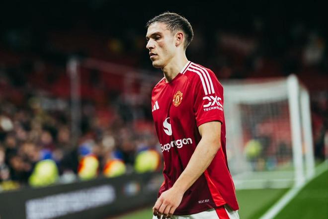 罗马诺：乌加特95%概率今夏离队，曼联预计引进至少两名中场