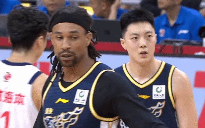 广州1-0广东 徐昕13+11弑旧主 胡明轩0分