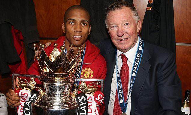 阿什利·扬官宣退役 40岁中场将结束23载职业生涯