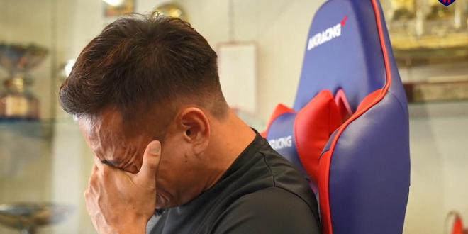 都体：长友佑都39岁入选世界杯，第五次参赛当场落泪